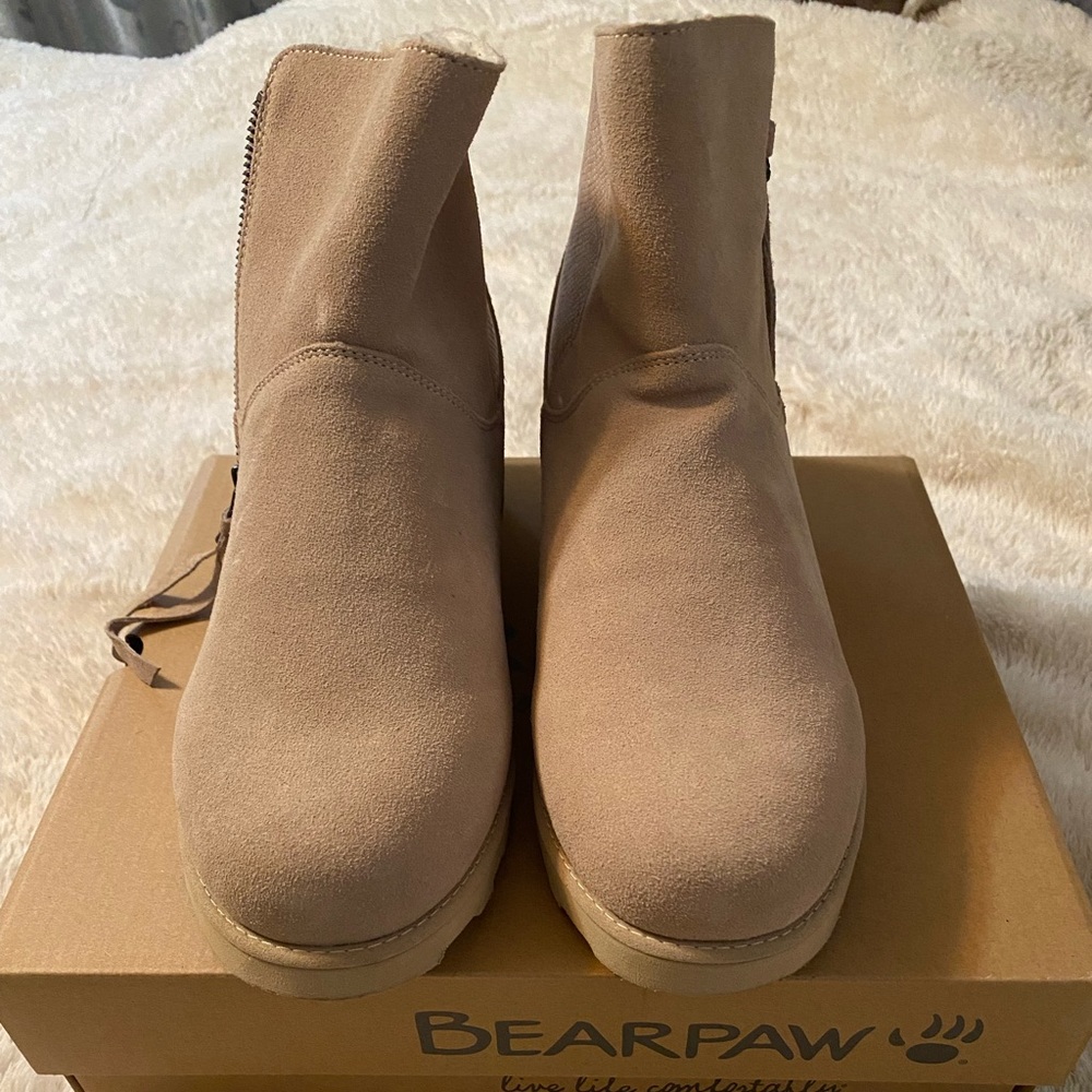 BearPaw MEGAN II Oat SUED Zipper ANKLE Wedge Boot NEW